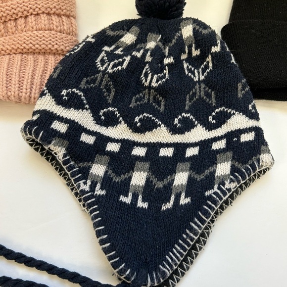 Hats / 3 in bundle/ laundered flat dryed/ see all pictures / one size - Picture 3 of 6